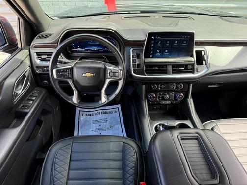 2023 Chevrolet Suburban LT