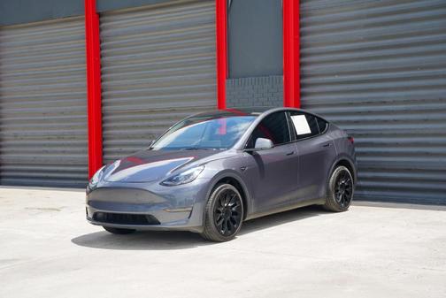 Gray 2023 Tesla Model Y Long Range