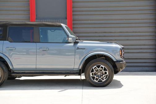 Azure Gray Metallic 2023 Ford Bronco