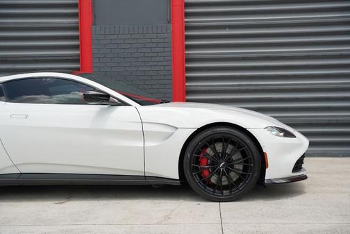 White 2023 Aston Martin Vantage