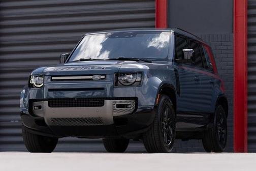 2022 Land Rover Defender 110 X-Dynamic SE