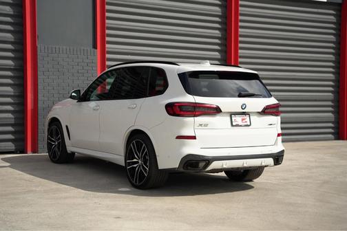 2023 BMW X5 sDrive40i