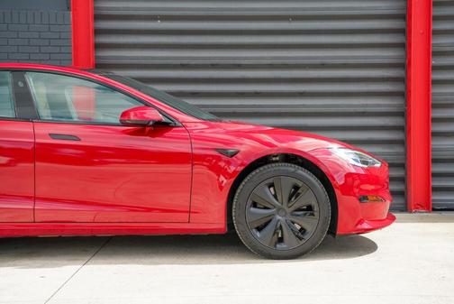 2022 Tesla Model S Base