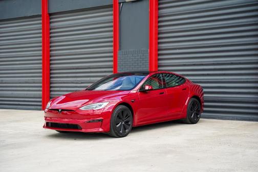 2022 Tesla Model S Base