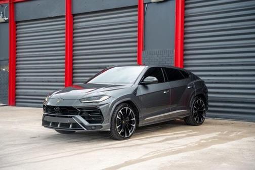 2019 Lamborghini Urus Base