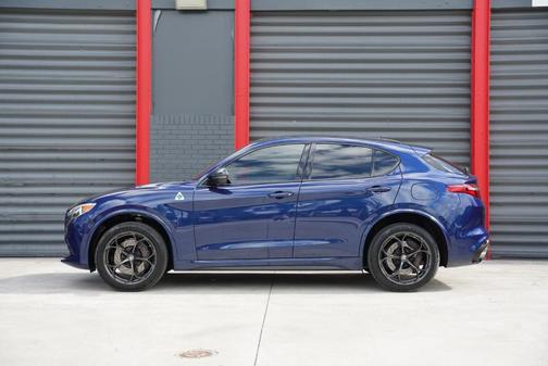 2019 Alfa Romeo Stelvio Quadrifoglio
