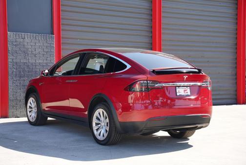 2018 Tesla Model X 75D