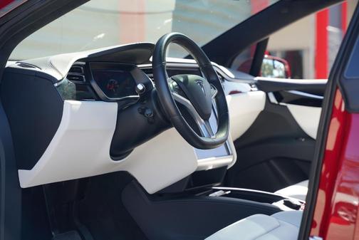 2018 Tesla Model X 75D