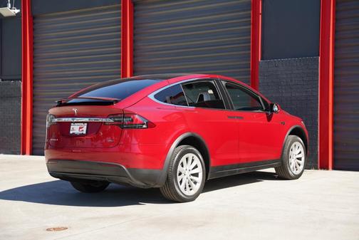 2018 Tesla Model X 75D