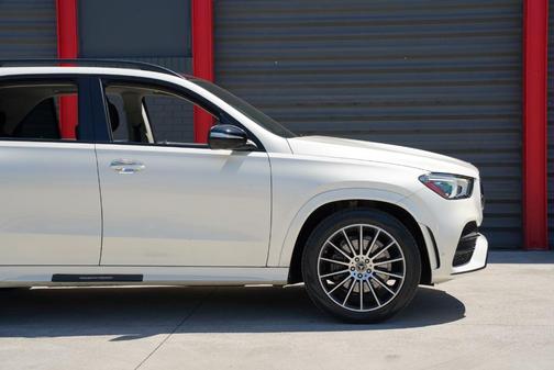 White 2020 Mercedes-Benz GLE 350 Base 4MATIC
