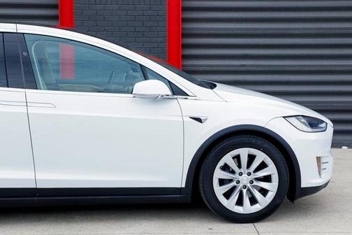 2018 Tesla Model X 75D