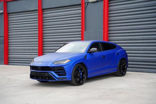 2020 Lamborghini Urus Base