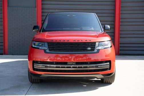 2023 Land Rover Range Rover P530 SE