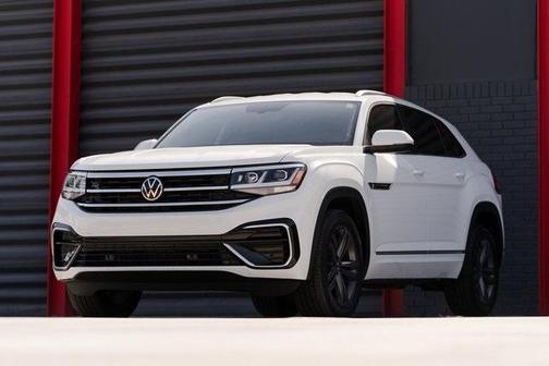2021 Volkswagen Atlas Cross Sport 3.6L V6 SE w/Technology R-Line