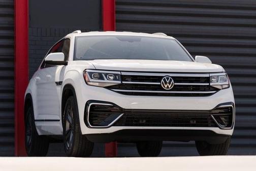 2021 Volkswagen Atlas Cross Sport 3.6L V6 SE w/Technology R-Line