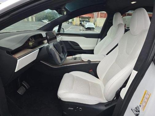 2023 Tesla Model X Standard Range