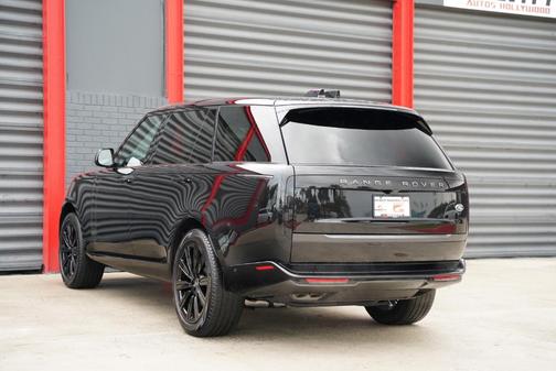 2023 Land Rover Range Rover Autobiography