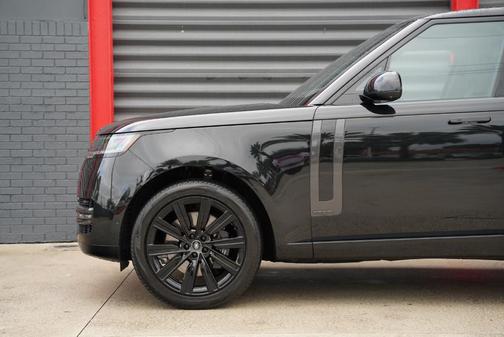 2023 Land Rover Range Rover Autobiography