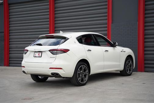 2023 Maserati Levante GT