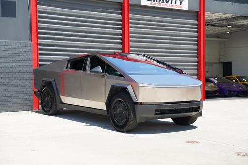 Silver 2025 Tesla Cybertruck Base
