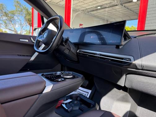 2024 BMW iX xDrive50