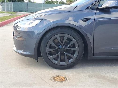 2022 Tesla Model X Base