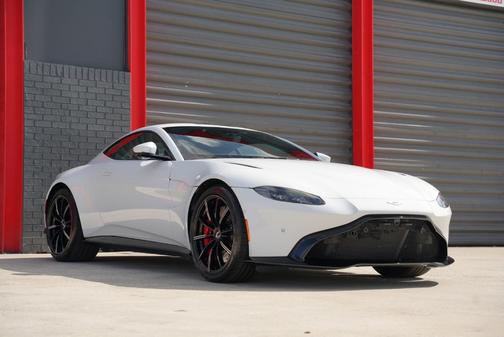 2020 Aston Martin Vantage Base