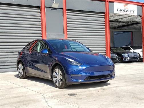 2023 Tesla Model Y Long Range