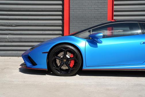 Blue 2021 Lamborghini Huracan EVO Base