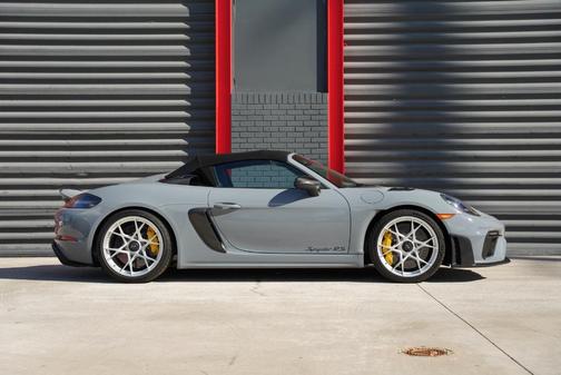 2024 Porsche 718 Spyder RS