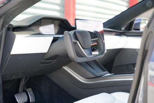 2022 Tesla Model S Plaid