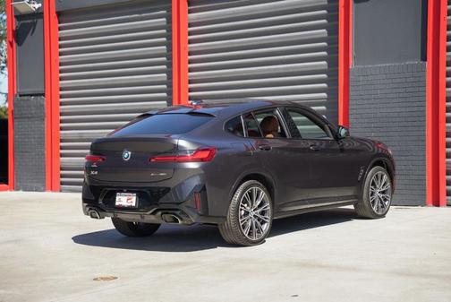 2022 BMW X4 xDrive30i