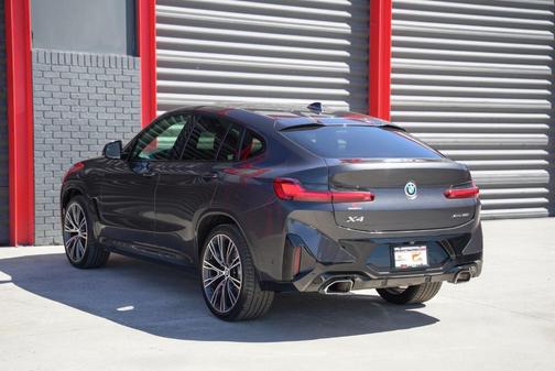 2022 BMW X4 xDrive30i