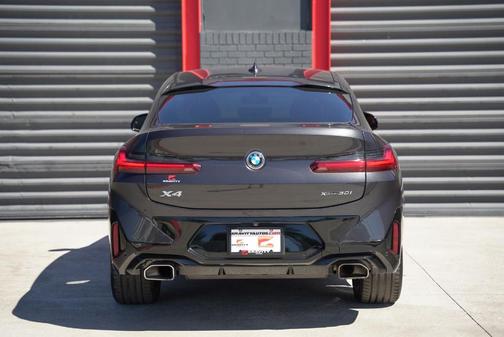2022 BMW X4 xDrive30i