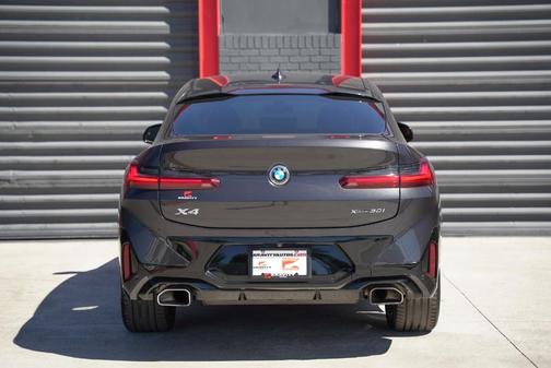2022 BMW X4 xDrive30i