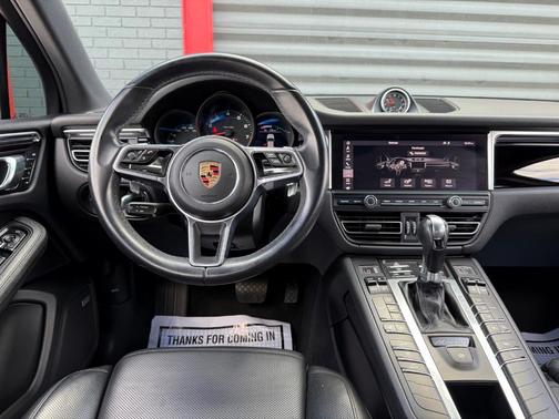 2019 Porsche Macan Base