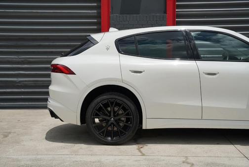 White 2024 Maserati Grecale GT