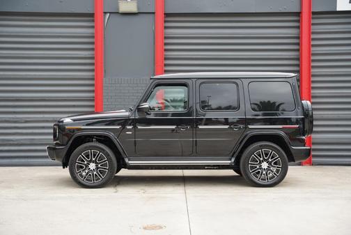 2025 Mercedes-Benz G-Class Base