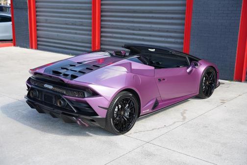 2022 Lamborghini Huracan EVO Base