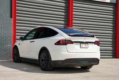 2022 Tesla Model X Base