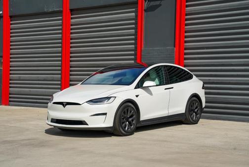 2022 Tesla Model X Base