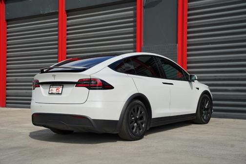 2022 Tesla Model X Base