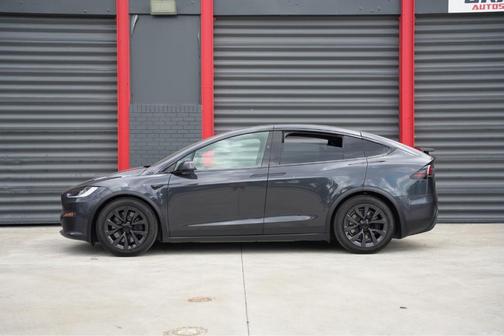 2024 Tesla Model X Base