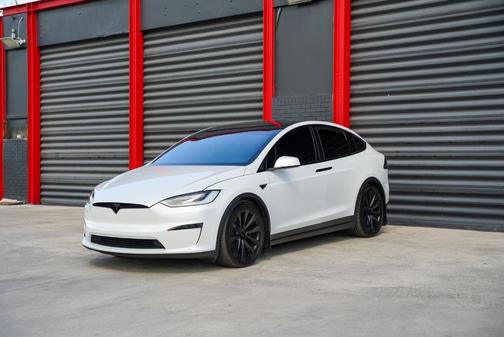 2023 Tesla Model X Standard Range