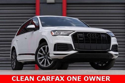 2022 Audi Q7 45 Premium Plus