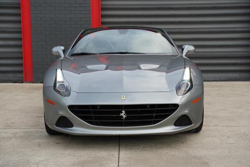 2016 Ferrari California T