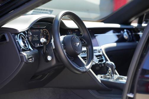 2022 Bentley Flying Spur V8