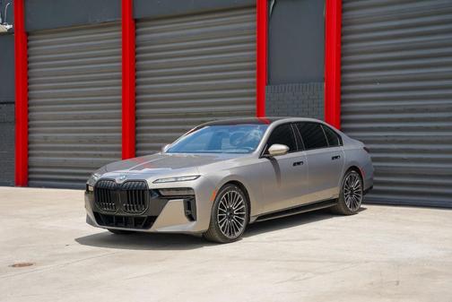 Gray Metallic 2025 BMW 760 760i xDrive