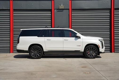 Crystal White Tri-Coat 2025 Cadillac Escalade ESV V-Series