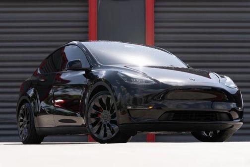 2023 Tesla Model Y Performance
